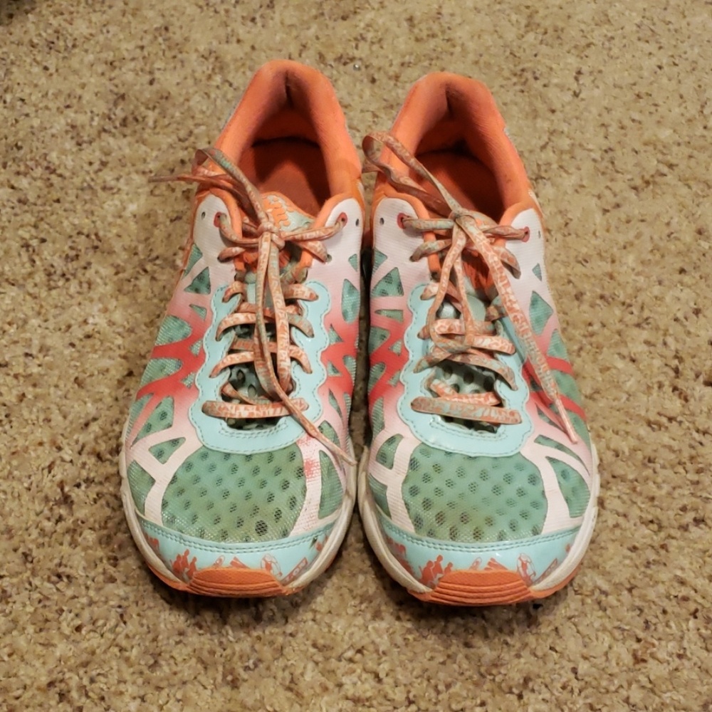 Basics Gel-Noosa Tri 9 coral and turquoise